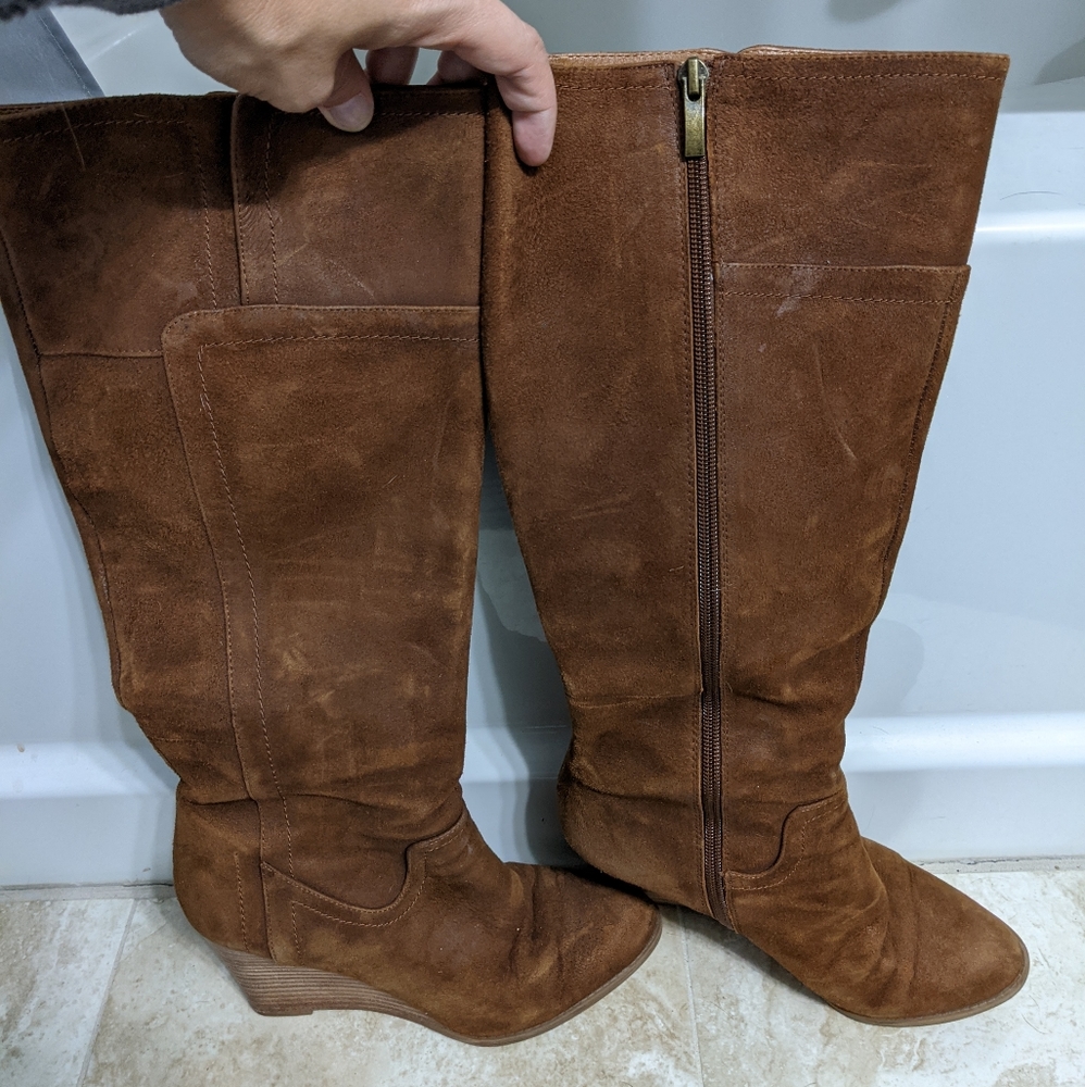 Franco Sarto Size 7 Caramel Suede Knee High Boots